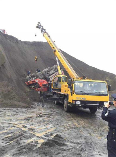 容城上犹道路救援